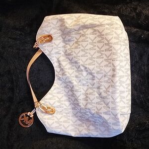 Michael Kors MK Signature Tote Bag 